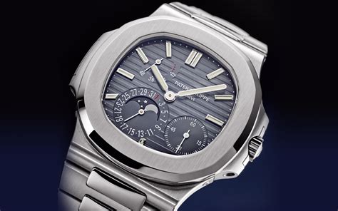 Patek Philippe Nautilus 5712 Stainless Steel 5712/1A .